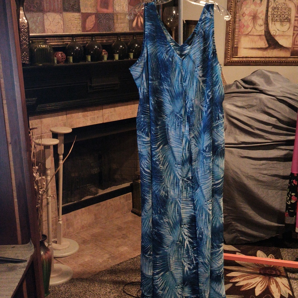 FINAL PRICE NWT Antthony Original Blue Patterned Maxi Dress 2X - Picture 2 of 15